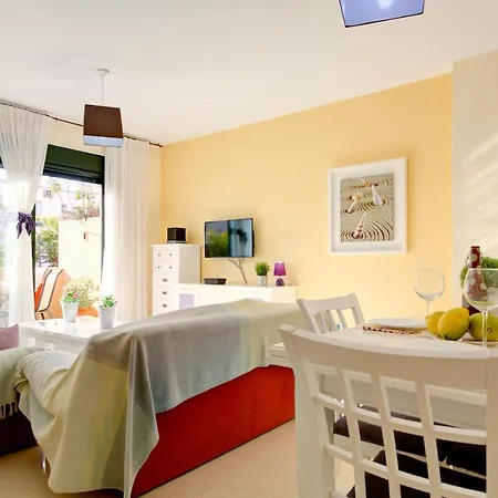 Cala Bajo Apartment Nerja